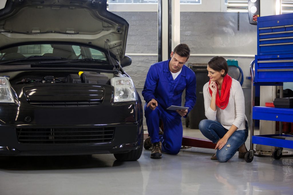 Can a locksmith make a car key without the original using professional mobile auto locksmith equipment in the UK